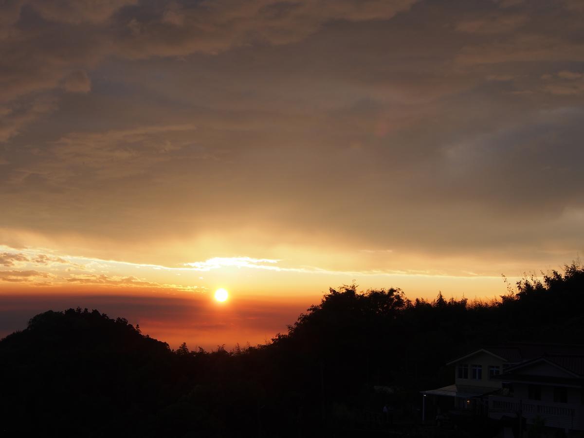 Sunrise 23.5N B&B Fenchihu Bagian luar foto